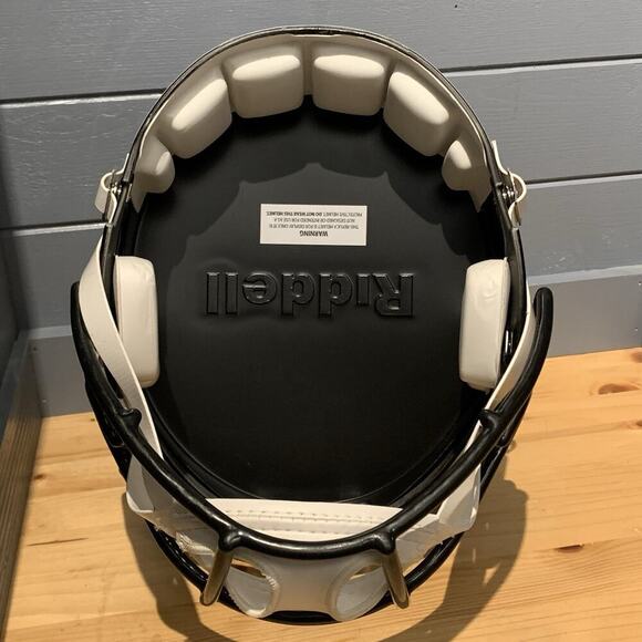 GRADY JARRETT Autographed FULL Size Replica ATLANTA FALCONS Helmet Black 05/2017 - Picture 6 of 12